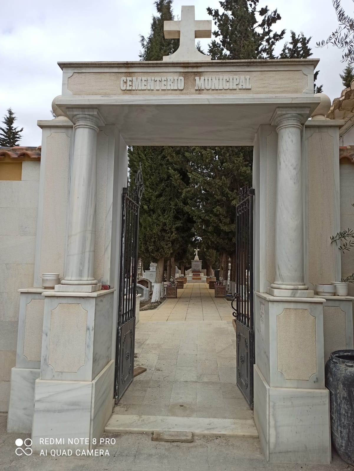 PAVIMENTACIÓN DE CALLES EN CEMENTERIO MUNICIPAL FASE 2